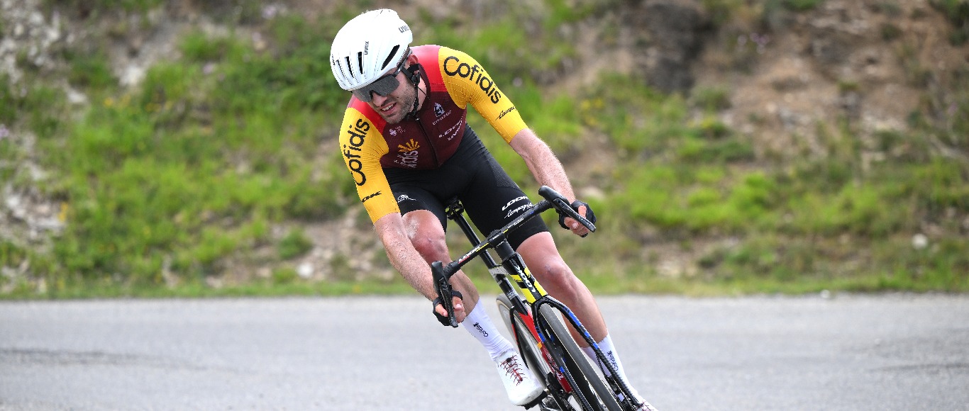 Andorra MoraBanc Clàssica : Simon Carr 6e et Ion Izagirre 9e au sommet du Col de la Botella