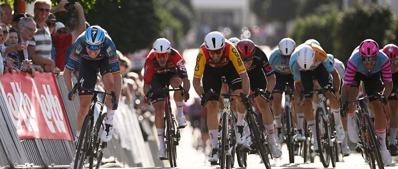 Omloop van het Houtland: Stan finishes 2nd in the sprint