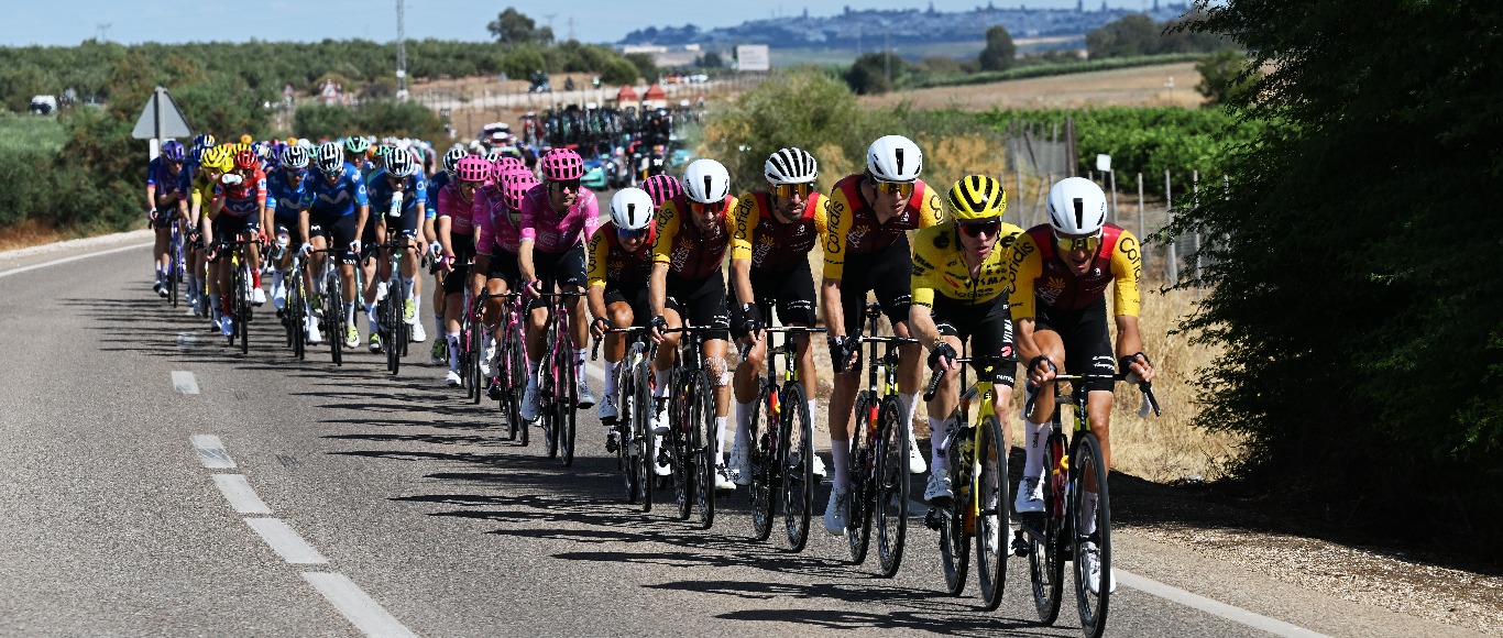 Vuelta – Stage 17: A huge team effort all the way to Seville