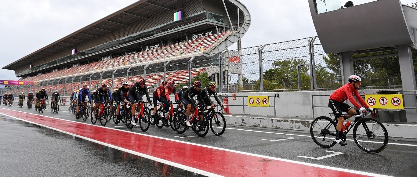 VUELTA - STAGE 2 A rainy stage,  a fine attempt by Rochas